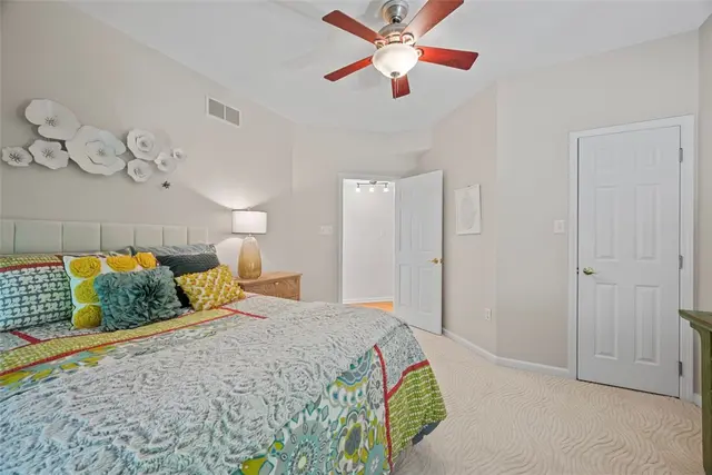 117 Linden Ct gallery image 11