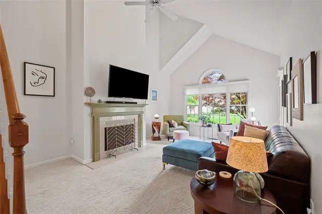 117 Linden Ct gallery image 37