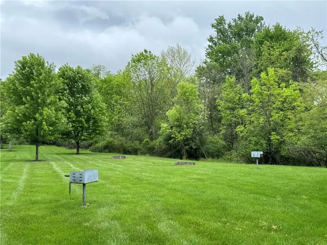 117 Linden Ct gallery image 43
