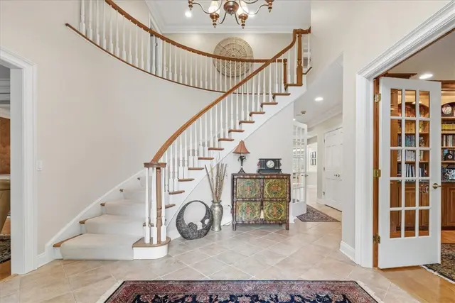 117 Lyndhurst Cir gallery image 7