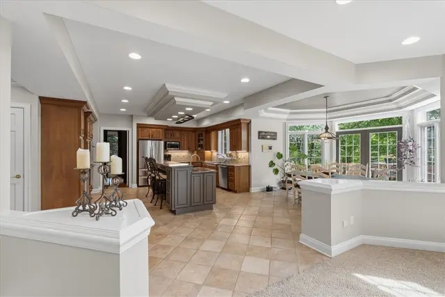 117 Lyndhurst Cir gallery image 8