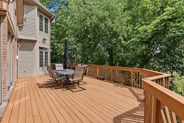 117 Lyndhurst Cir gallery image 21