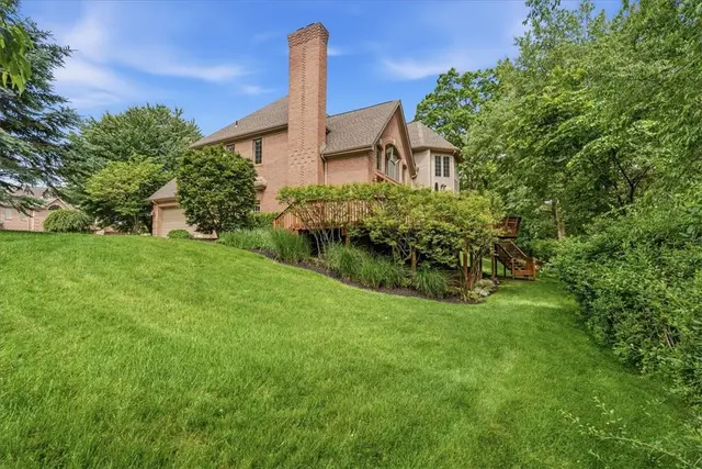 117 Lyndhurst Cir gallery image 23