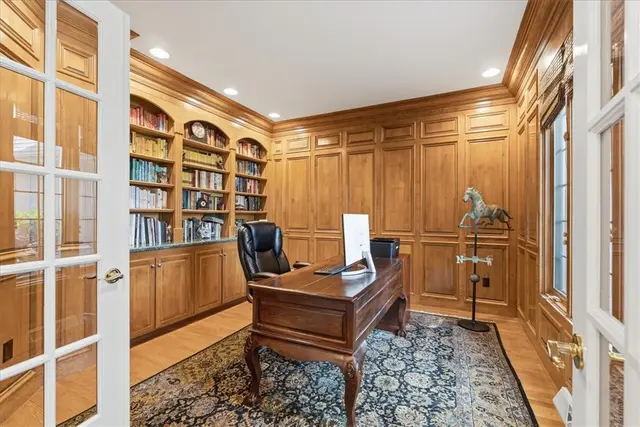 117 Lyndhurst Cir gallery image 24