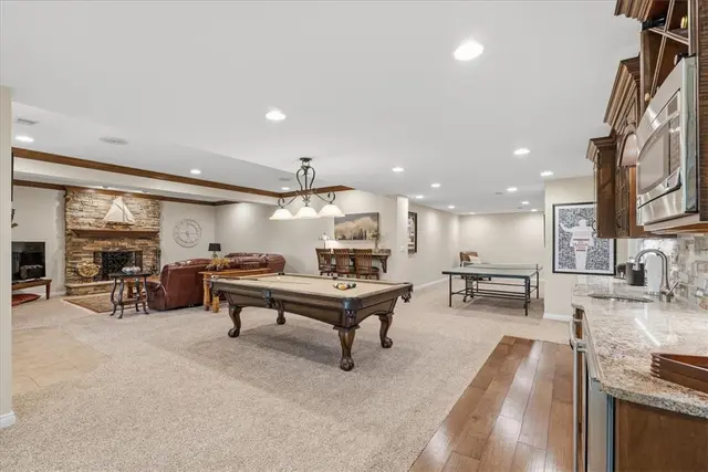 117 Lyndhurst Cir gallery image 27