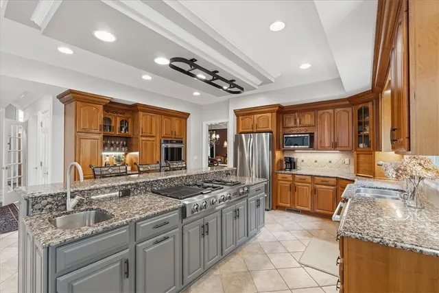117 Lyndhurst Cir gallery image 32