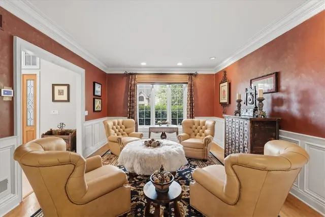 117 Lyndhurst Cir gallery image 36