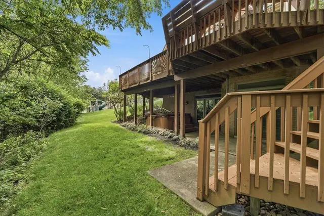 117 Lyndhurst Cir gallery image 41