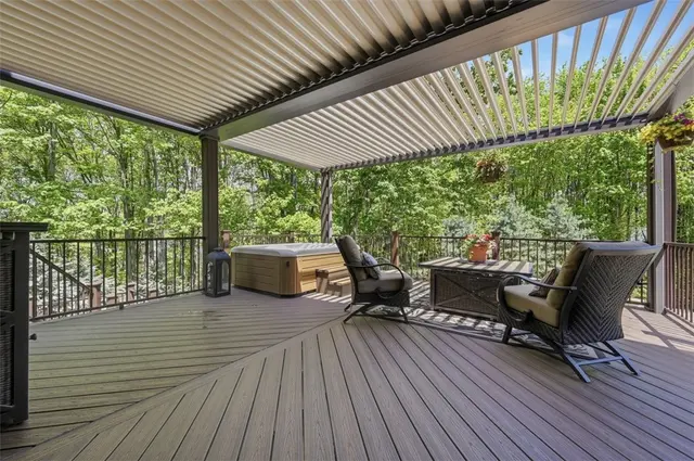 117 Windwood Heights Drive gallery image 24