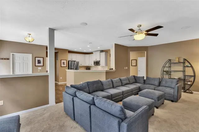118 Blue Heron Dr gallery image 12