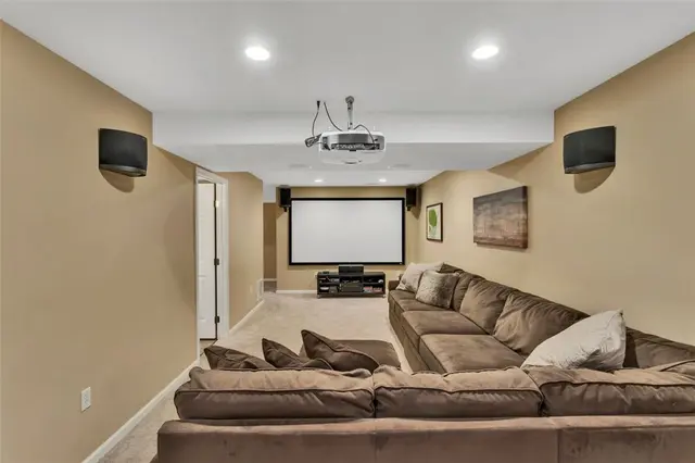 118 Blue Heron Dr gallery image 30