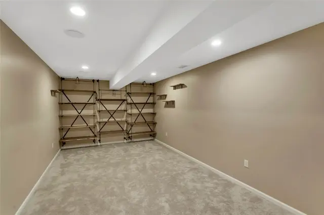 118 Blue Heron Dr gallery image 33