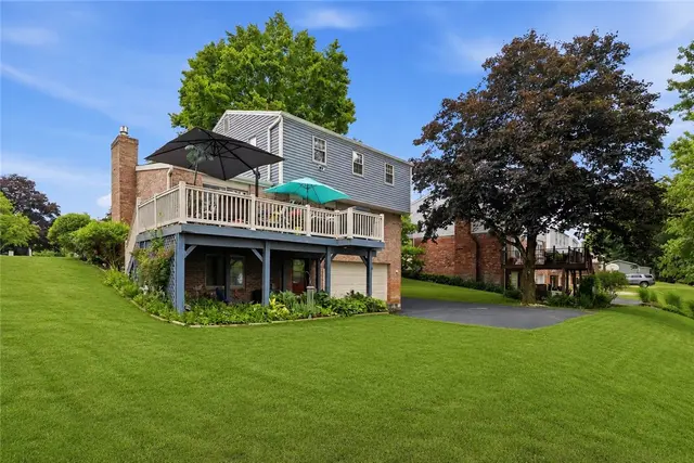 118 Brookmeade Dr gallery image 4