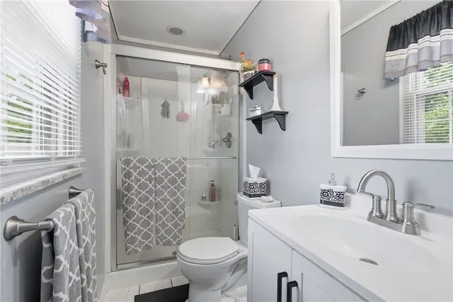 118 Brookmeade Dr gallery image 6