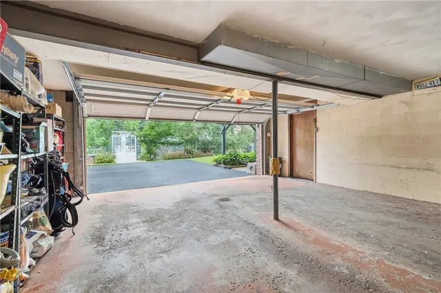 118 Brookmeade Dr gallery image 8