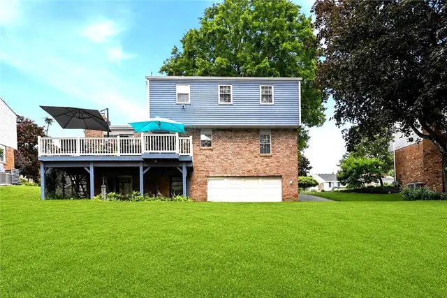 118 Brookmeade Dr gallery image 9