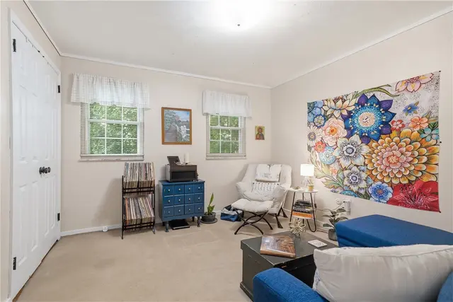 118 Brookmeade Dr gallery image 13