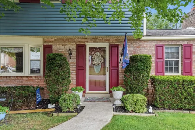 118 Brookmeade Dr gallery image 14