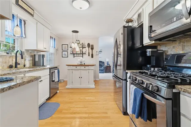 118 Brookmeade Dr gallery image 24
