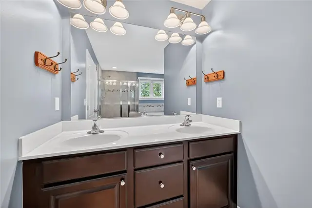 118 Dorsch Drive gallery image 36