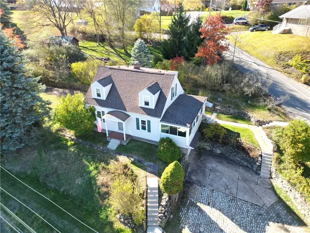 118 Hillcrest Dr gallery image 36