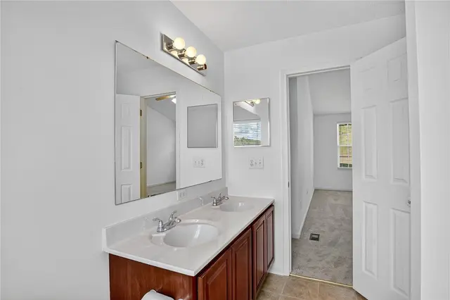 118 Tartan Rd gallery image 21