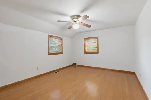 118 Tillotson Cir gallery image 16