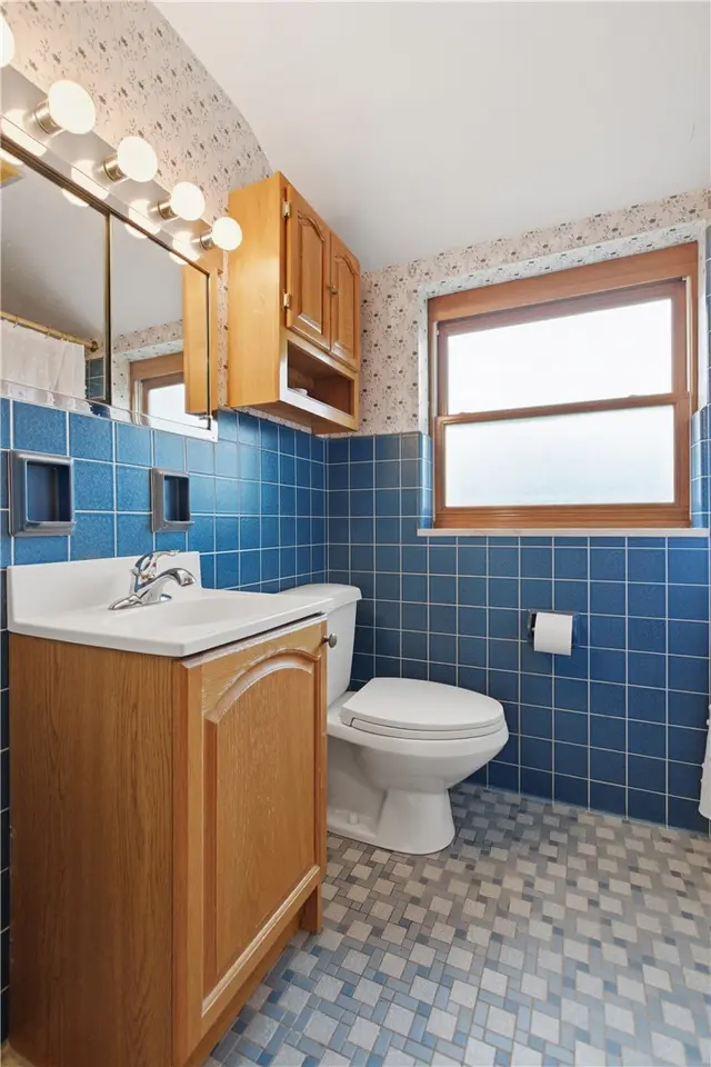 118 Tillotson Cir gallery image 17