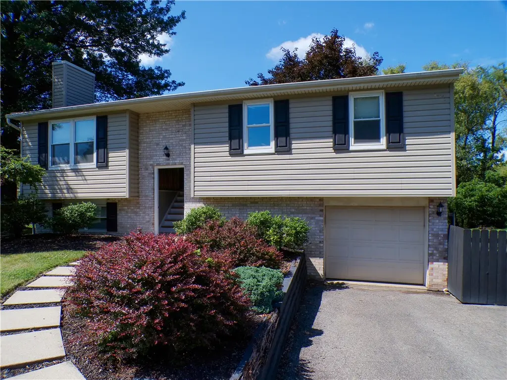 118 Whitney Dr