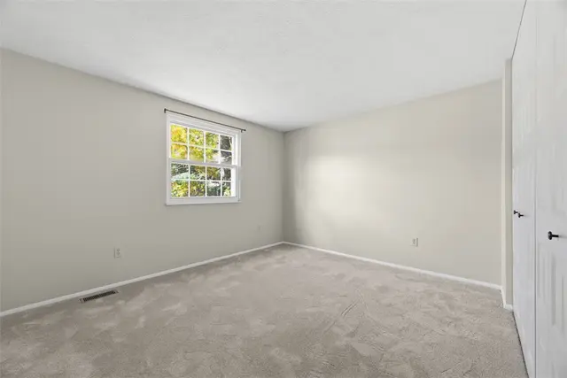 119 Cresent gallery image 20