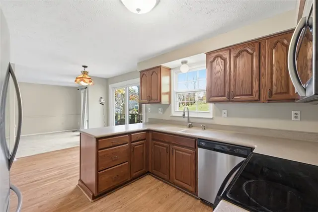 119 Cresent gallery image 25