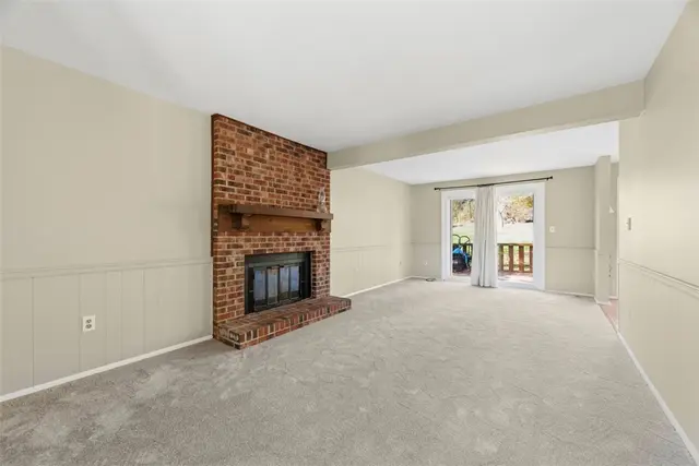 119 Cresent gallery image 26