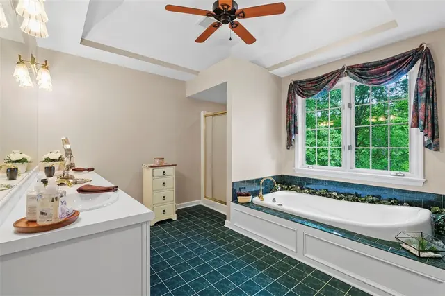 119 Crystal Springs Dr gallery image 19