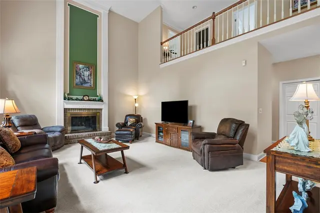 119 Crystal Springs Dr gallery image 27