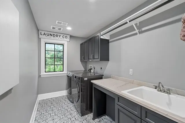 119 Grindstone Place gallery image 33