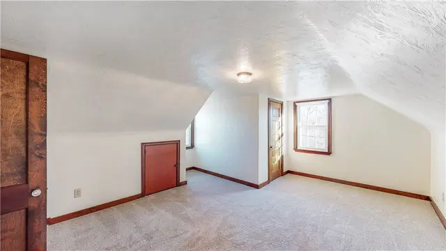 119 Highview Ave gallery image 13