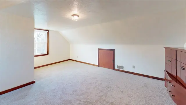 119 Highview Ave gallery image 14