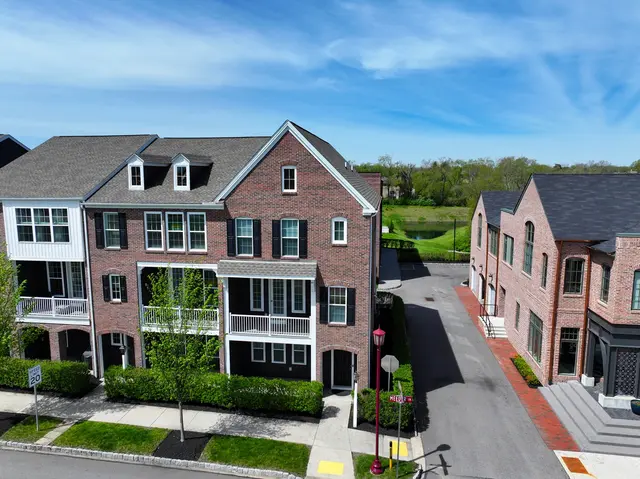 119 Meeder LANE