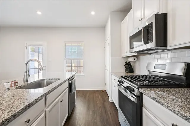 119 Sample Lane gallery image 11