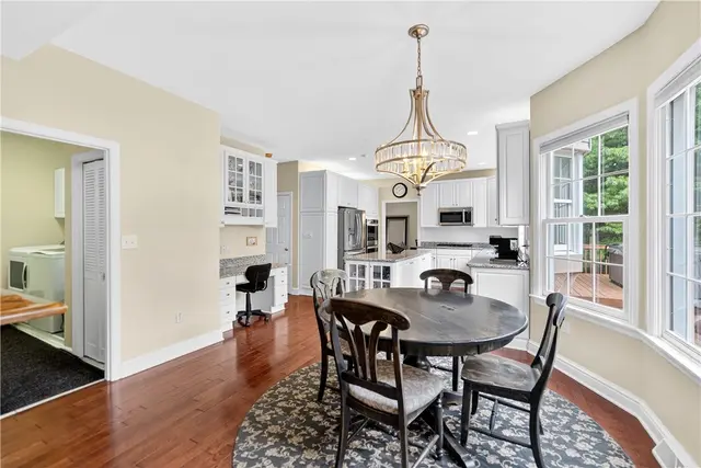 120 Hidden Oak Drive gallery image 2