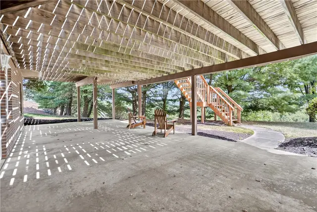 120 Hidden Oak Drive gallery image 10