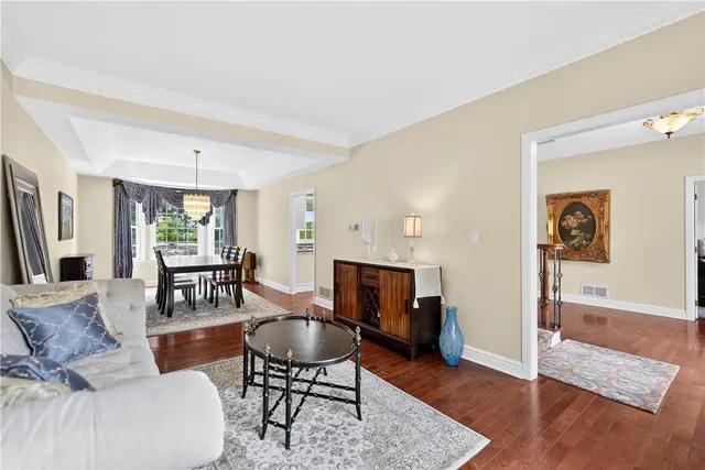 120 Hidden Oak Drive gallery image 12