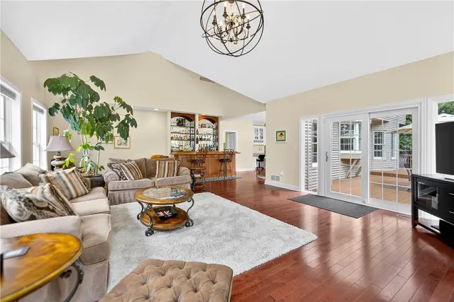 120 Hidden Oak Drive gallery image 22