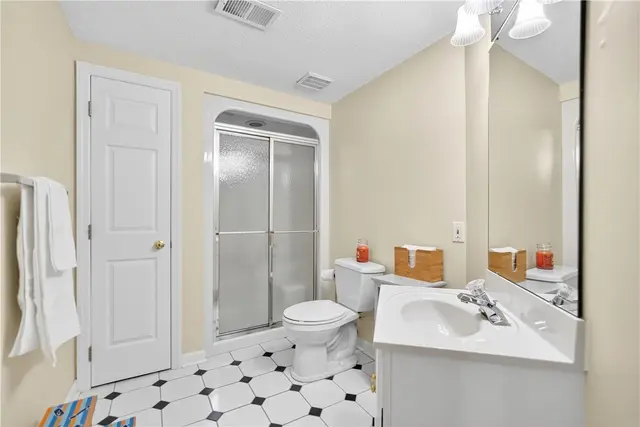 120 Hidden Oak Drive gallery image 30