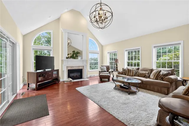 120 Hidden Oak Drive gallery image 31