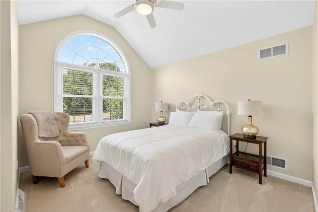 120 Hidden Oak Drive gallery image 34