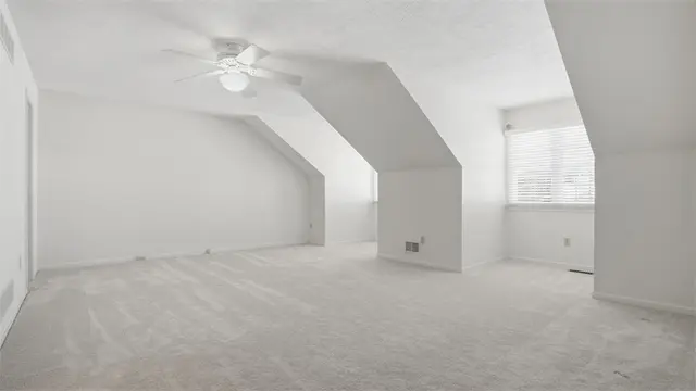 120 Linden Ct gallery image 27