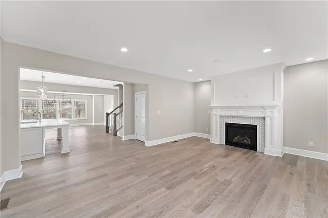 120 Rainier Ln gallery image 8