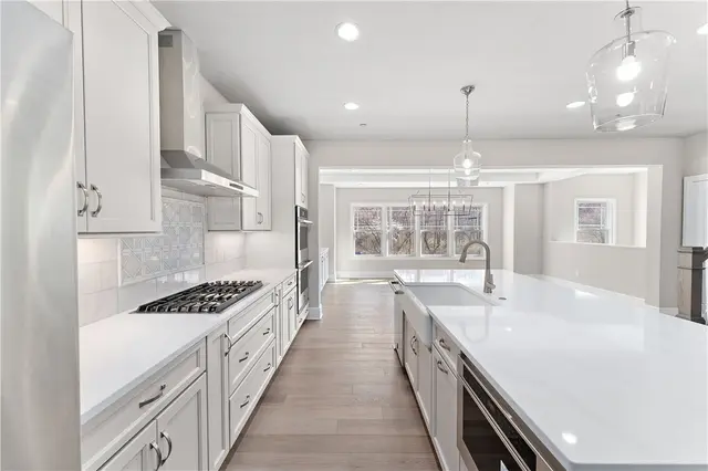 120 Rainier Ln gallery image 23