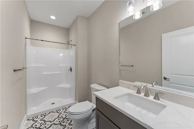 120 Rainier Ln gallery image 30